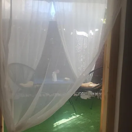 Evie's Beach Studio 阿查拉维